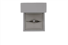 Load image into Gallery viewer, platinum baguette cut diamond engagement ring