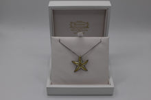 Load image into Gallery viewer, Nicole Barr starfish necklace