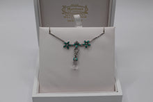 Load image into Gallery viewer, Nicole Barr green flower an crystal necklace