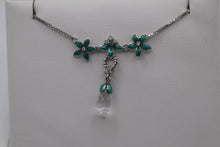 Load image into Gallery viewer, Nicole Barr green flower an crystal necklace