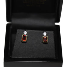 Load image into Gallery viewer, 9ct Yellow Gold Millgrain Set Garnet Stud Earrings
