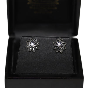 9ct White Gold Open Petal Flower Stud Earrings