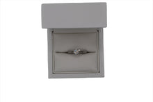 Load image into Gallery viewer, platinum diamond engagement ring
