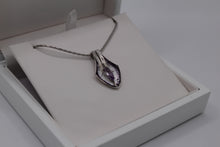 Load image into Gallery viewer, Nicole Barr purple flower pendant necklace
