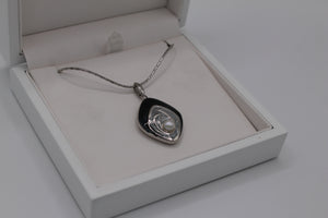 Nicole Barr pearl pendant