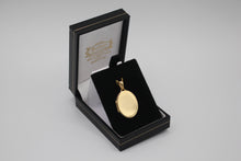 Load image into Gallery viewer, 9ct gold plain locket
