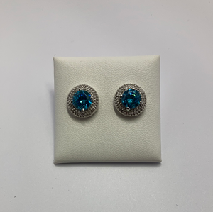 Silver Claw Set Brilliant Cut Turquoise CZ Triple Millgrain Stud Earrings