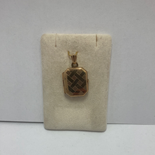 Load image into Gallery viewer, Secondhand 9ct Yellow Gold Cut Corner Woven Etched Satin Back Locket SHJ
