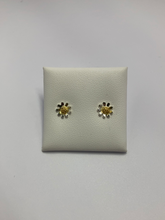 Load image into Gallery viewer, Sterling Silver And Gold Gilt Daisy Stud Earrings
