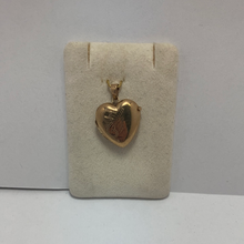 Load image into Gallery viewer, Secondhand 9ct Yellow Gold Heart Shape Half Engraved Locket SHJ
